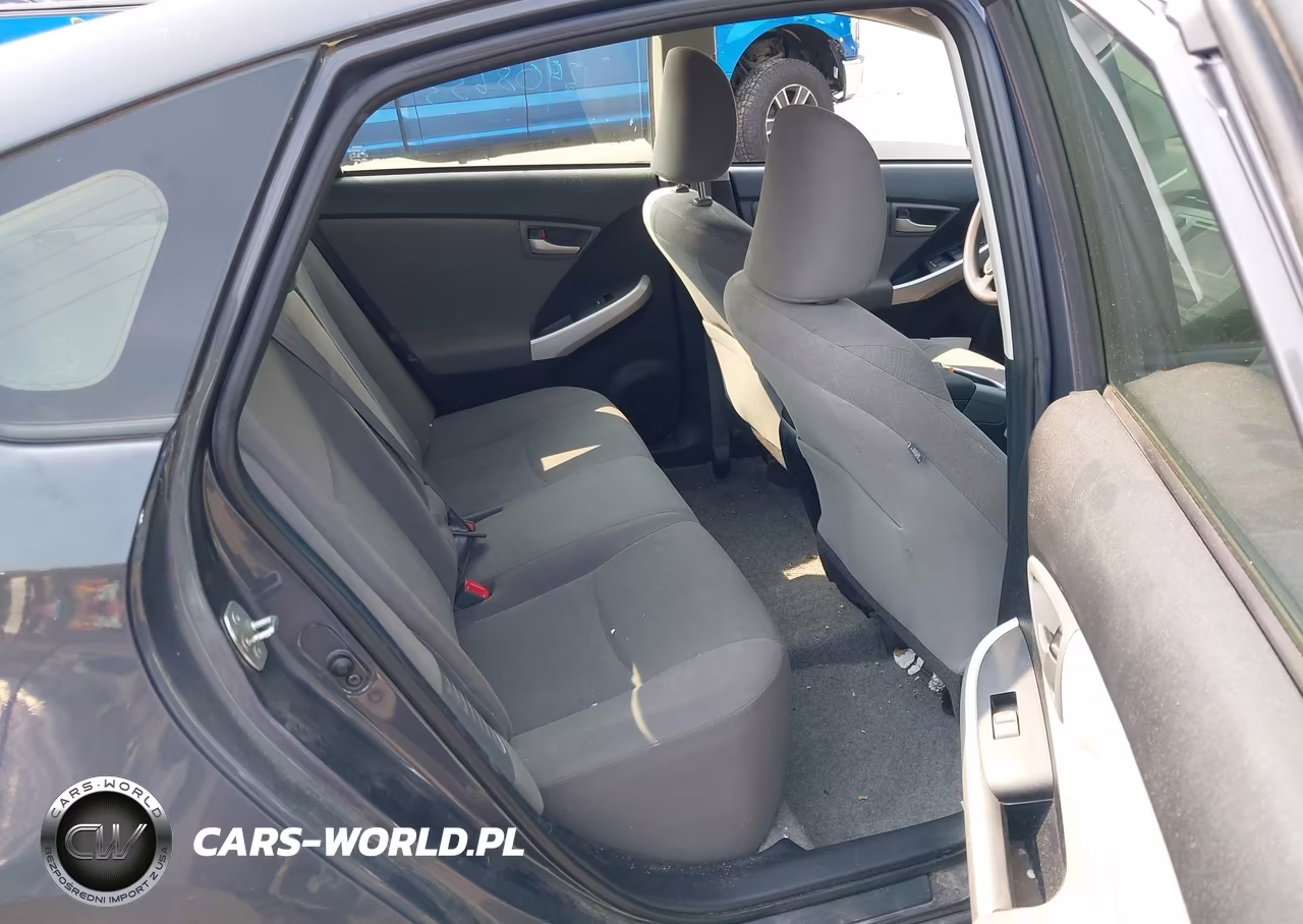 2015 Toyota Prius Three VIN:JTDKN3DUXF0398349 - 8