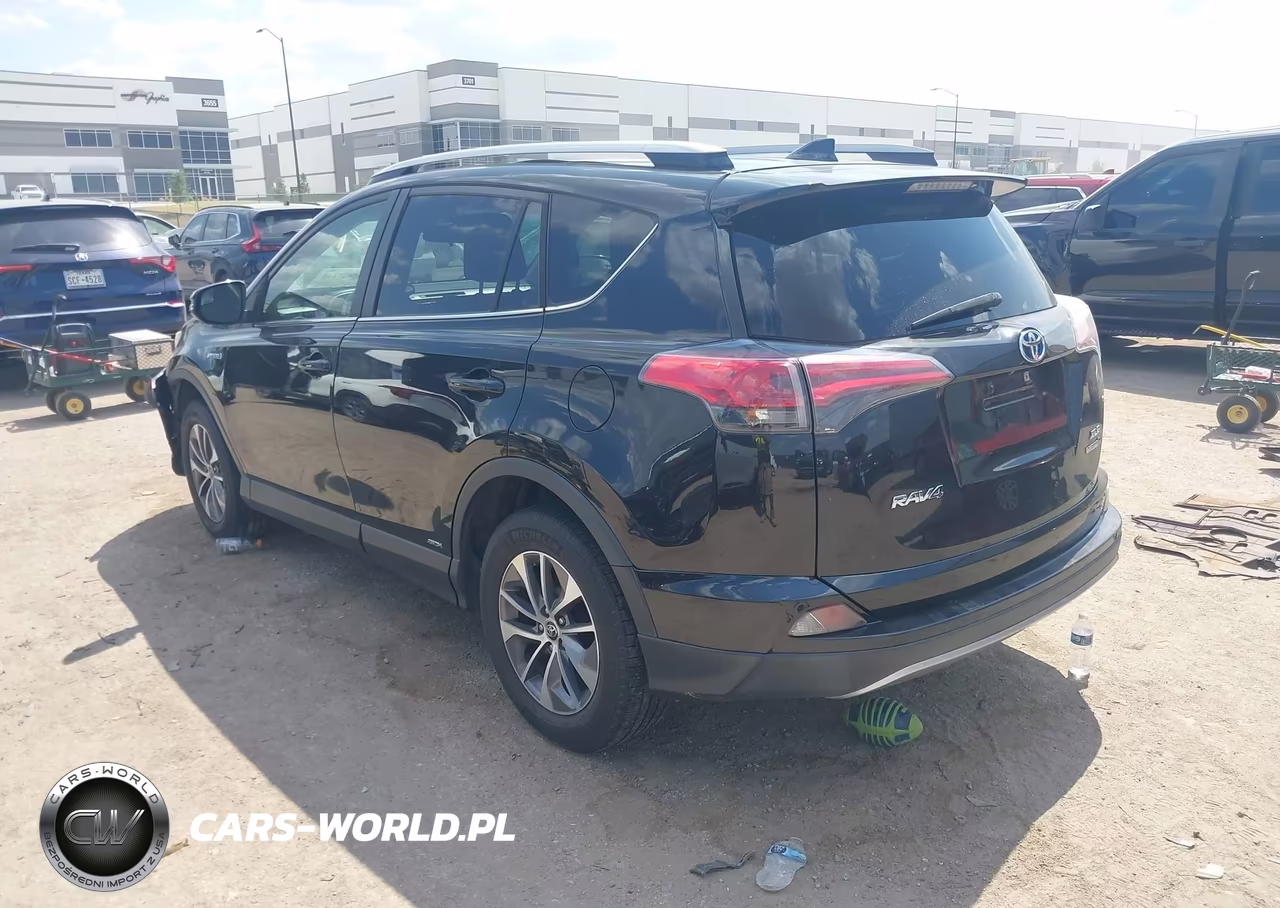 2018 Toyota Rav4 Hybrid Xle VIN:JTMRJREV2JD158119 - 3