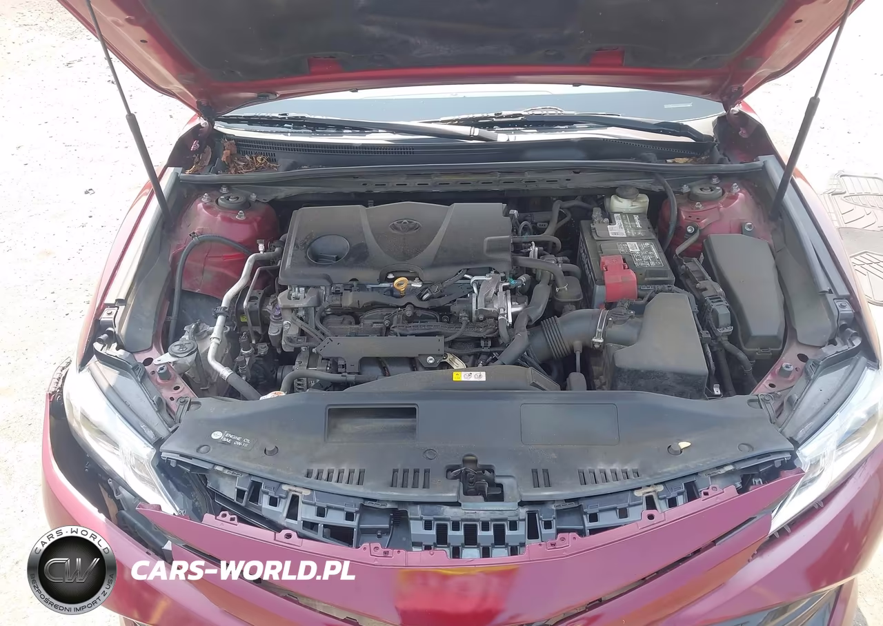 2018 Toyota Camry Le VIN:4T1B11HK1JU590488 - 10