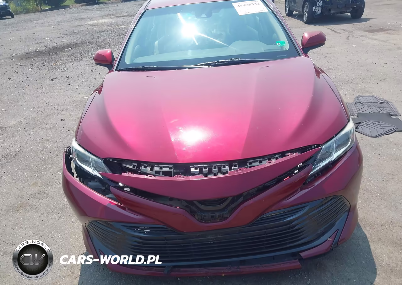 2018 Toyota Camry Le VIN:4T1B11HK1JU590488 - 12
