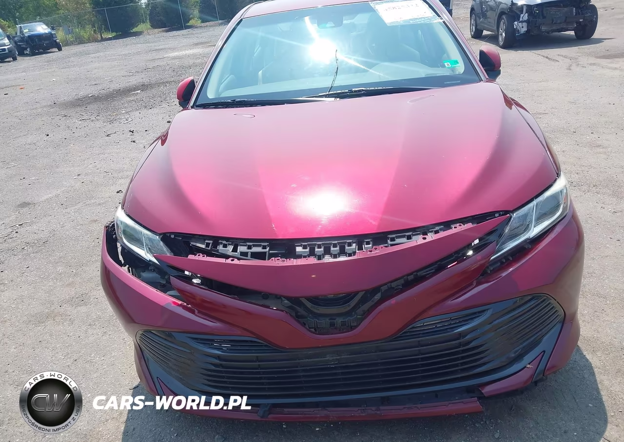 2018 Toyota Camry Le VIN:4T1B11HK1JU590488 - 6