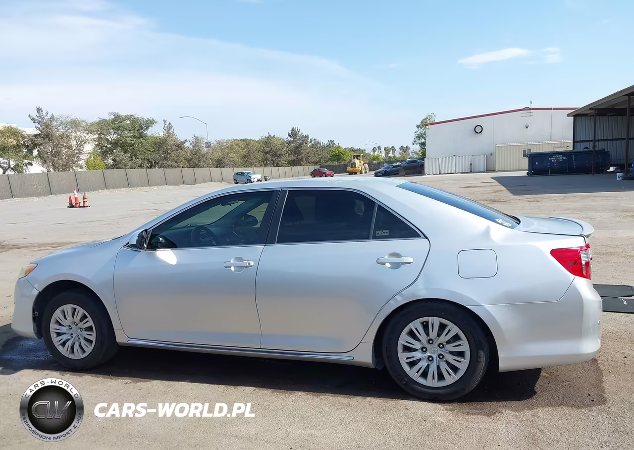 2012 Toyota Camry Le VIN:4T4BF1FK2CR199170 - 14