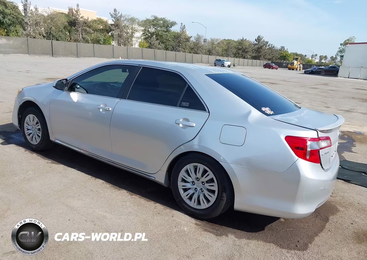 2012 Toyota Camry Le VIN:4T4BF1FK2CR199170 - 3
