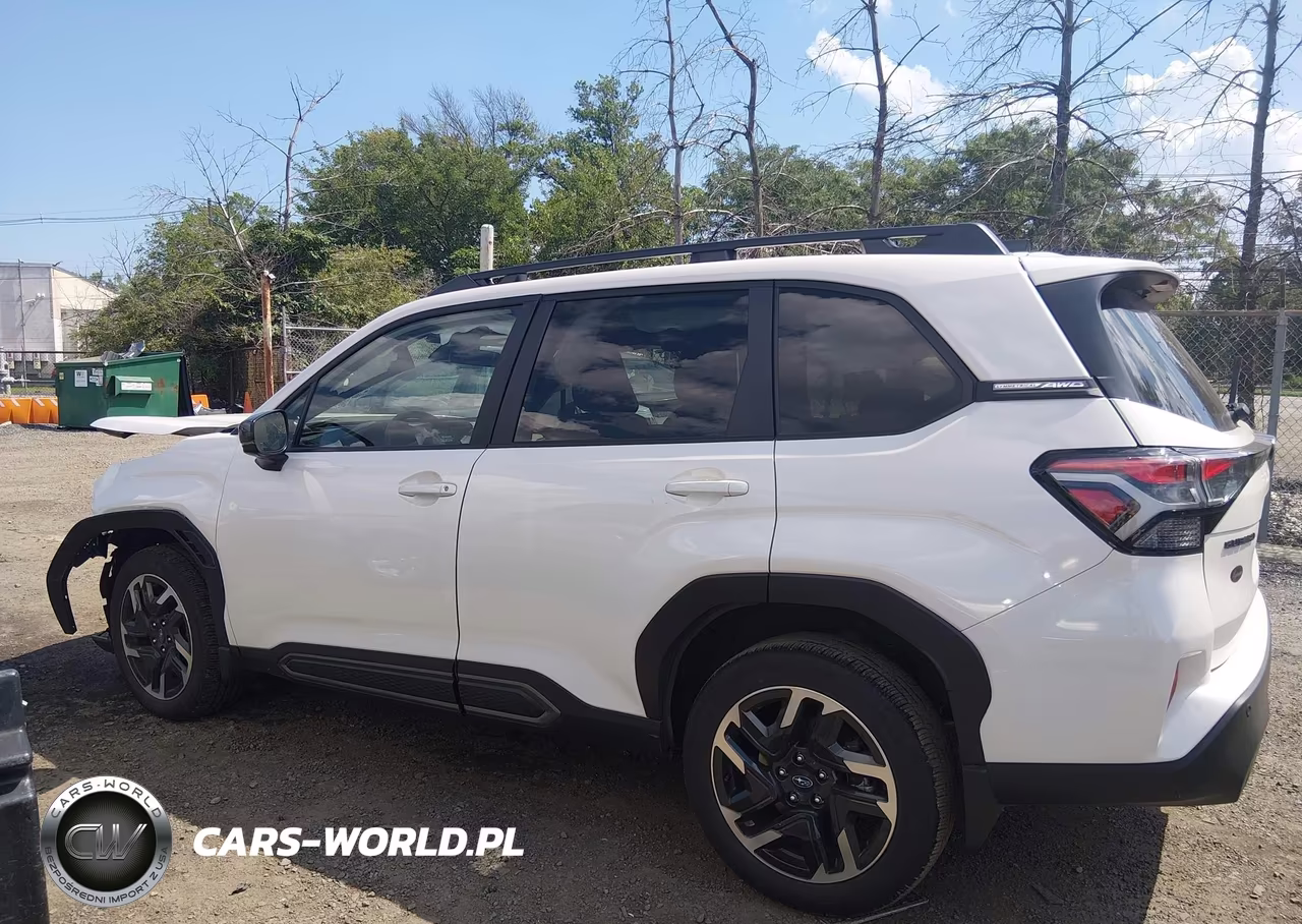 2025 Subaru Forester Limited VIN:JF2SLDRCXSH480249 - 14