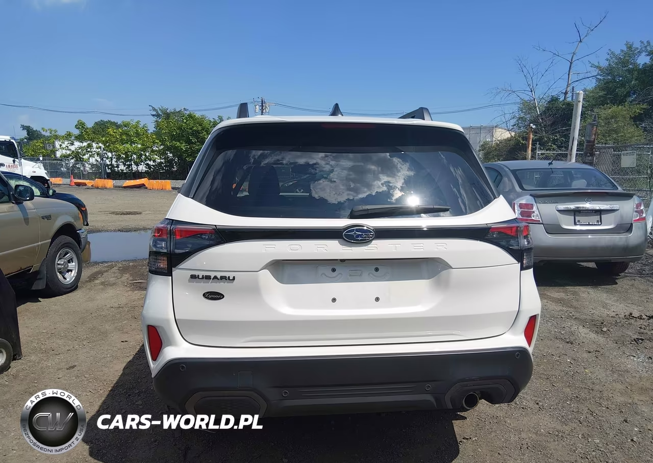 2025 Subaru Forester Limited VIN:JF2SLDRCXSH480249 - 16