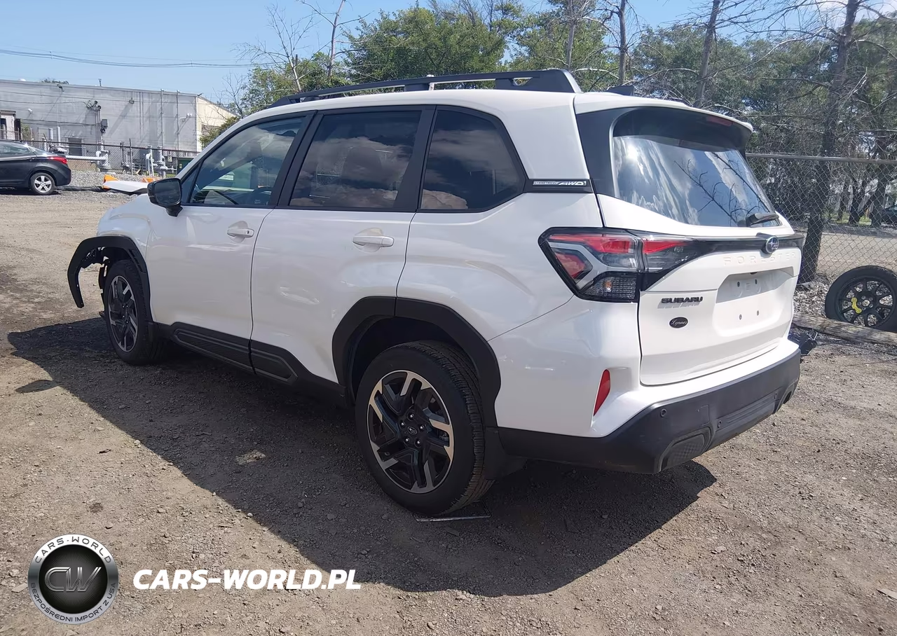 2025 Subaru Forester Limited VIN:JF2SLDRCXSH480249 - 3