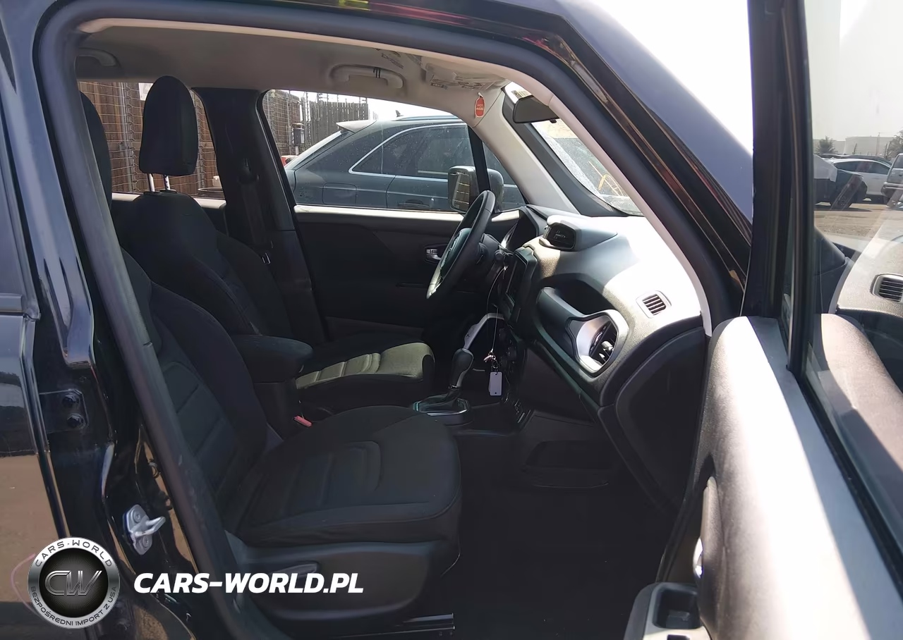 2020 Jeep Renegade Latitude 4X4 VIN:ZACNJBBBXLPL53175 - 5