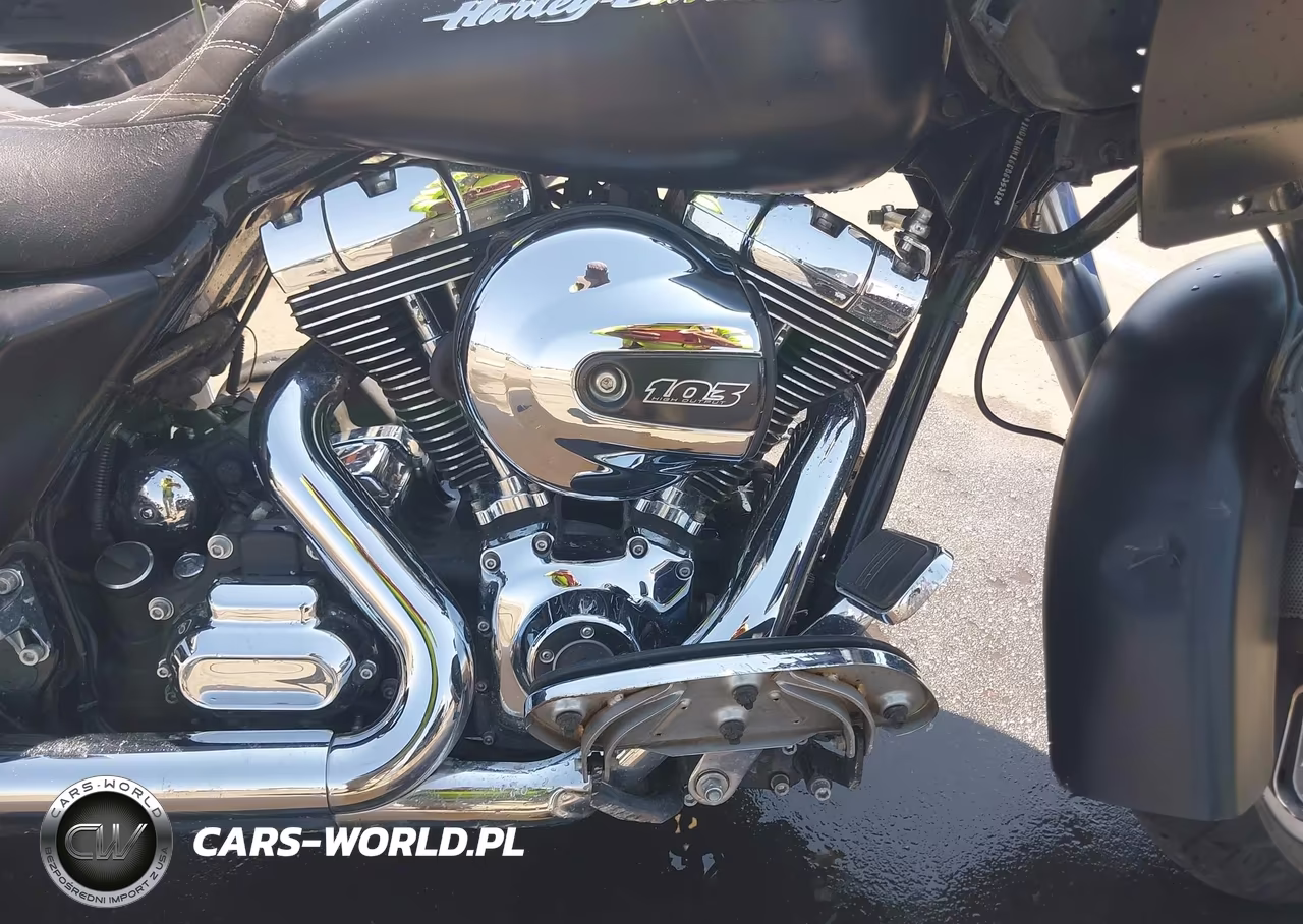 2016 Harley-Davidson Fltrx Road Glide VIN:1HD1KHM16GB635382 - 8