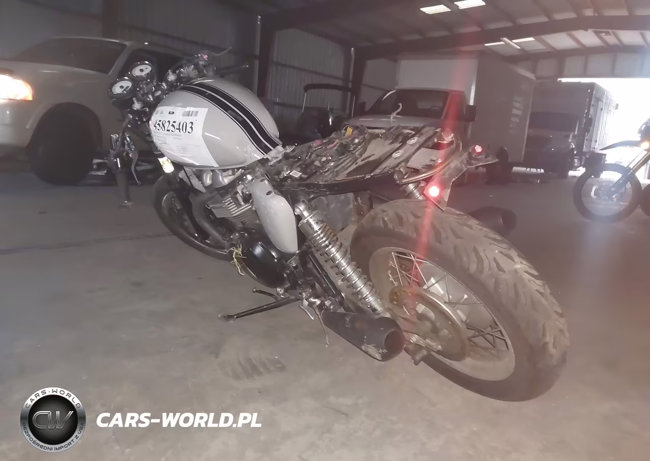 2014 Triumph Motorcycle Thruxton VIN:SMT920K19ET648158 - 3
