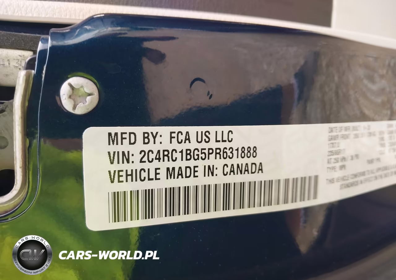 2023 Chrysler Pacifica Touring L VIN:2C4RC1BG5PR631888 - 9