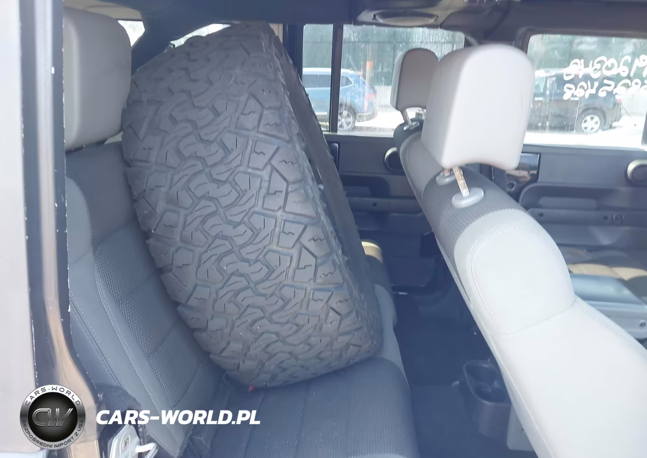 2007 Jeep Wrangler Unlimited X VIN:1J4GB39147L205894 - 8