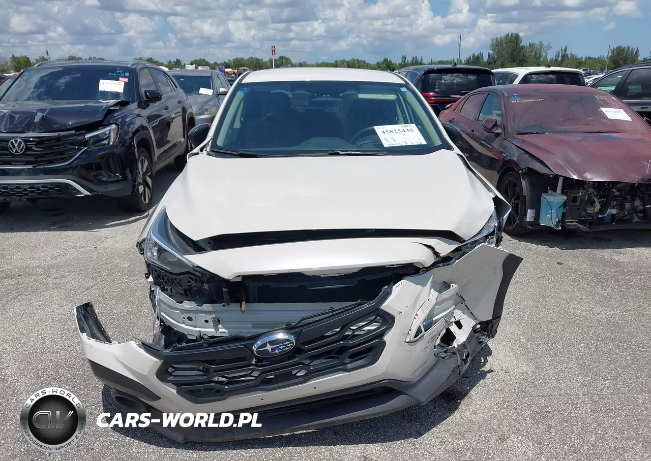 2024 Subaru Crosstrek VIN:JF2GUABC1R8306611 - 12