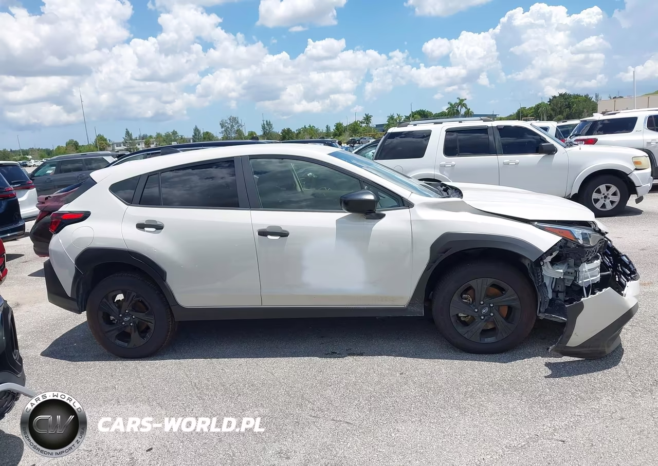 2024 Subaru Crosstrek VIN:JF2GUABC1R8306611 - 13