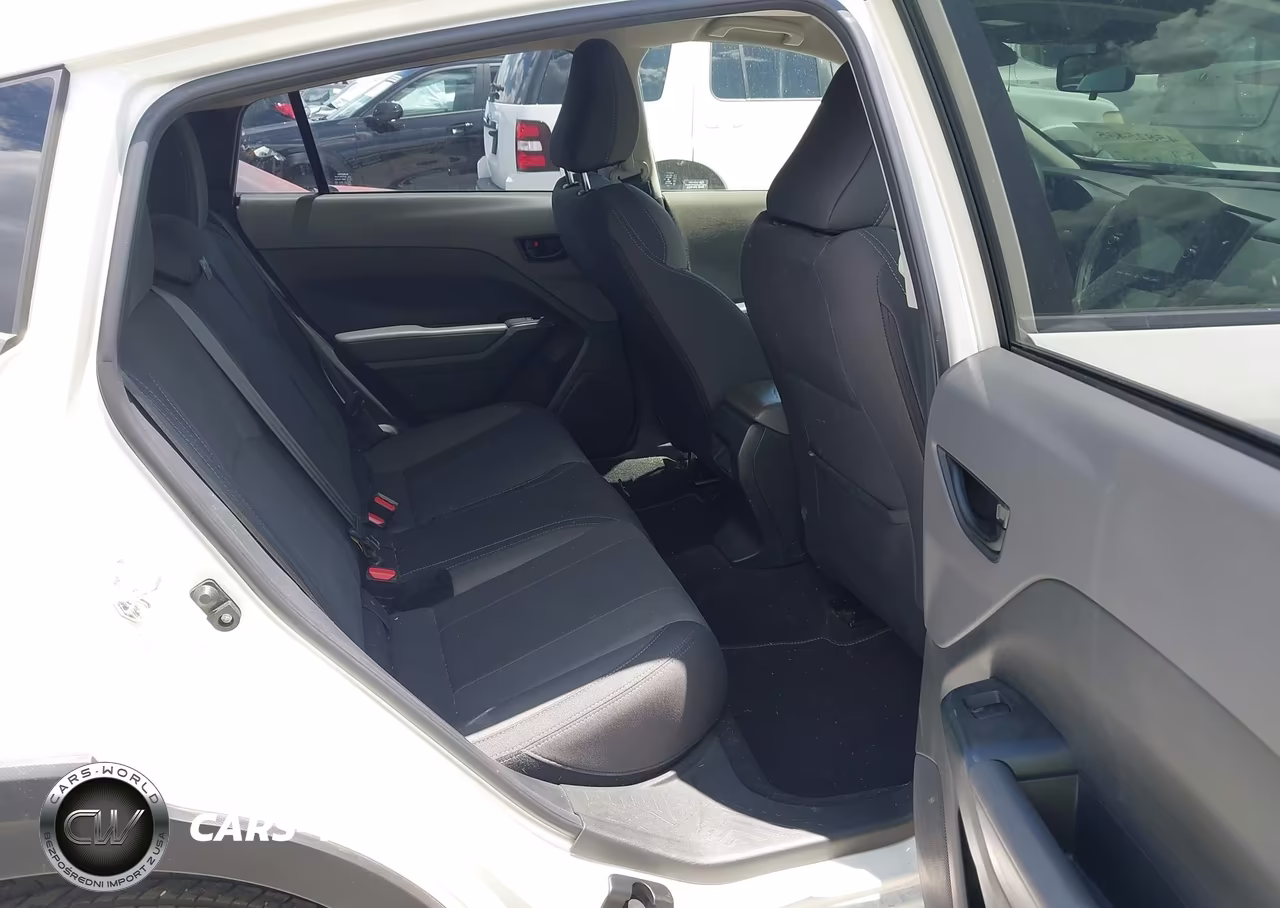 2024 Subaru Crosstrek VIN:JF2GUABC1R8306611 - 8