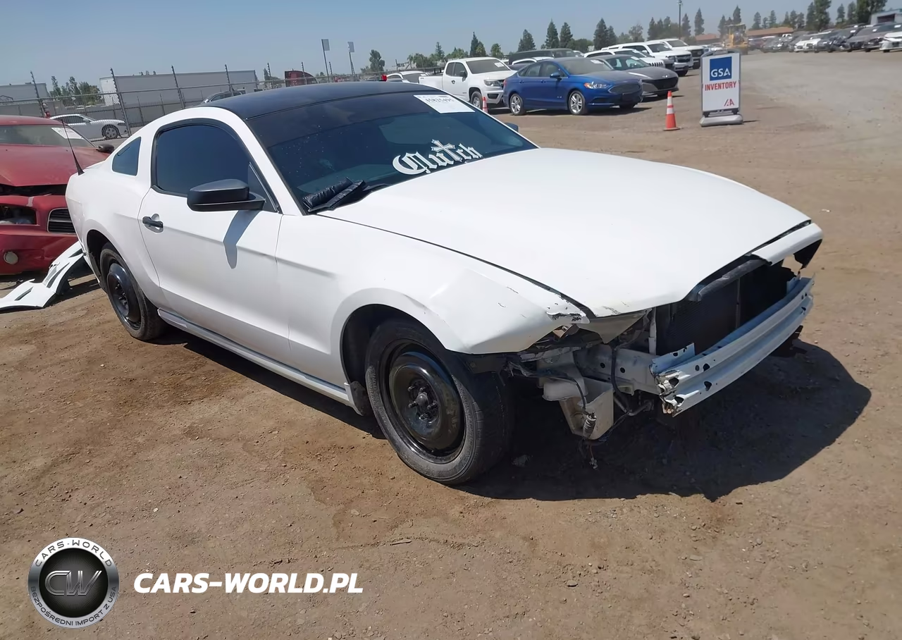 2013 Ford Mustang V6