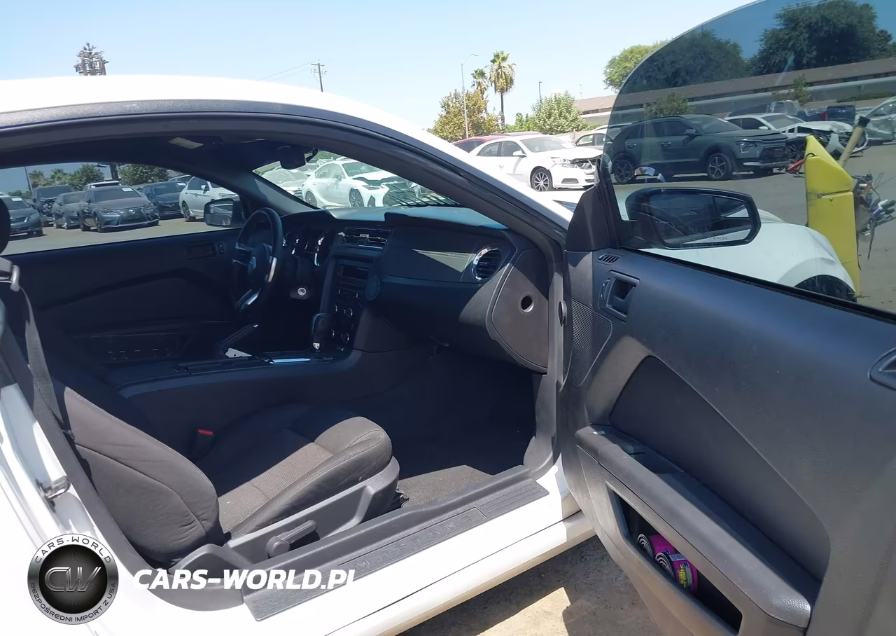 2013 Ford Mustang V6 VIN:1ZVBP8AM8D5246563 - 5