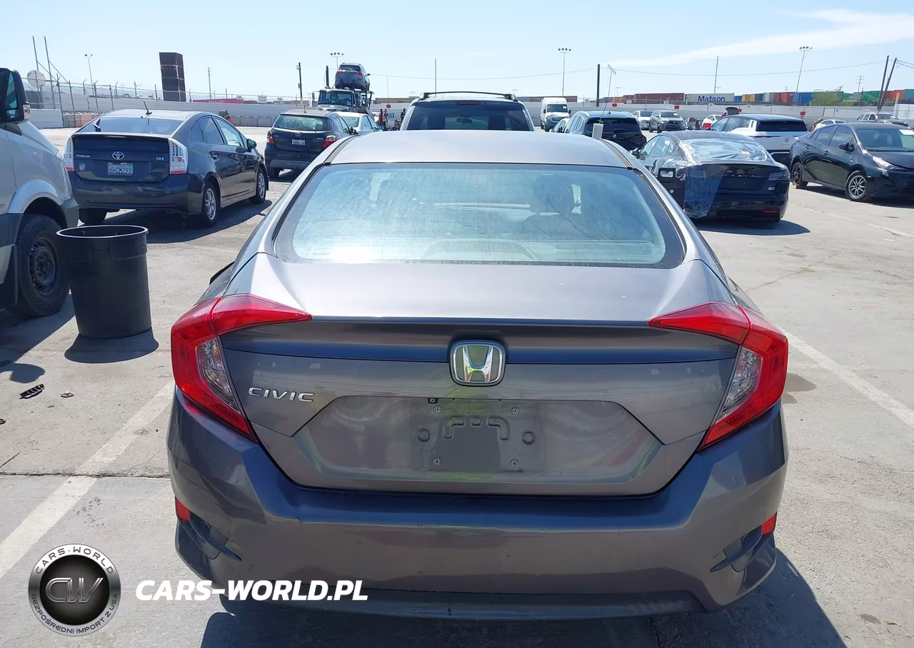 2018 Honda Civic Lx VIN:2HGFC2F5XJH516462 - 16