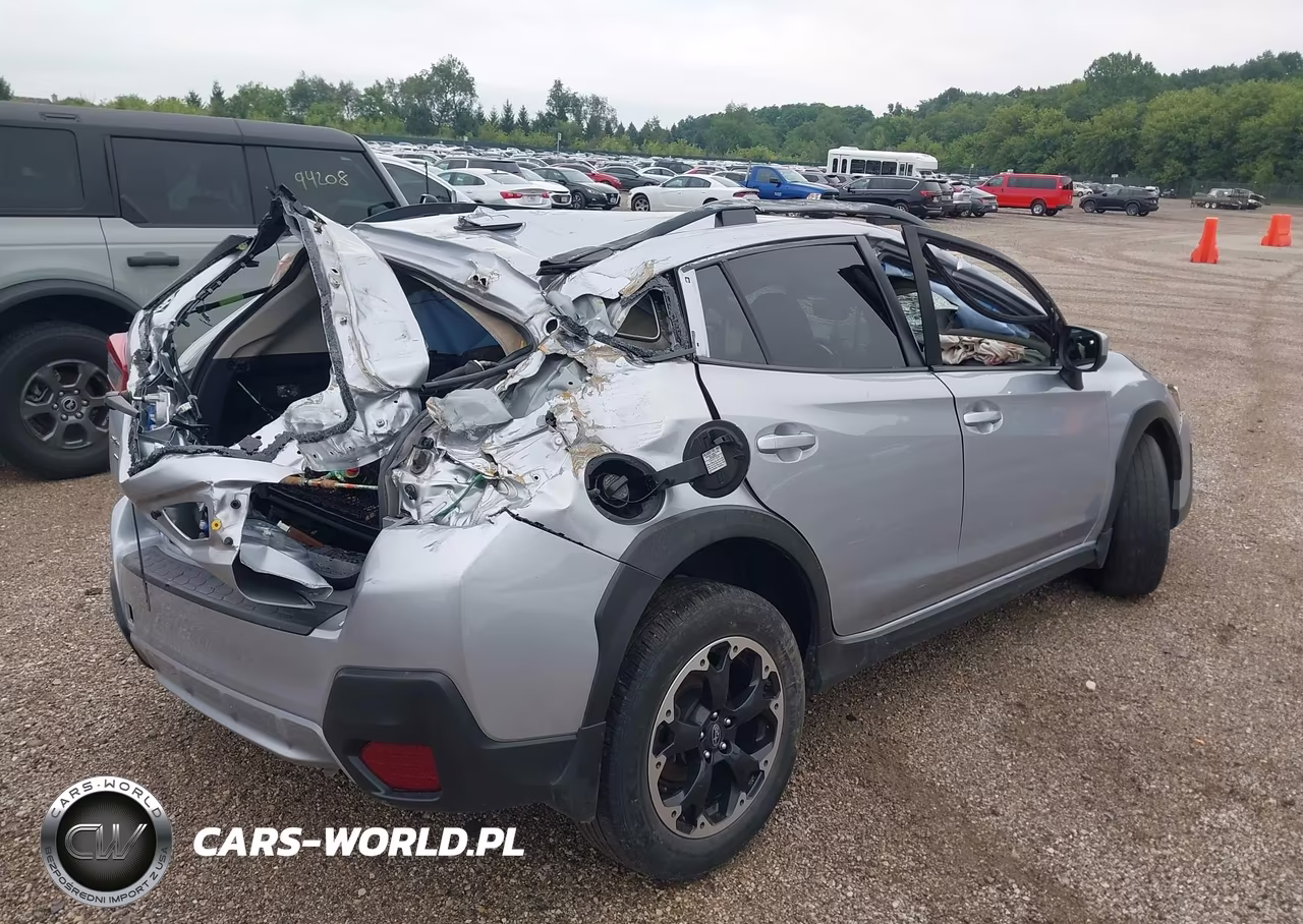 2022 Subaru Crosstrek Premium VIN:JF2GTAEC2NH284174 - 4