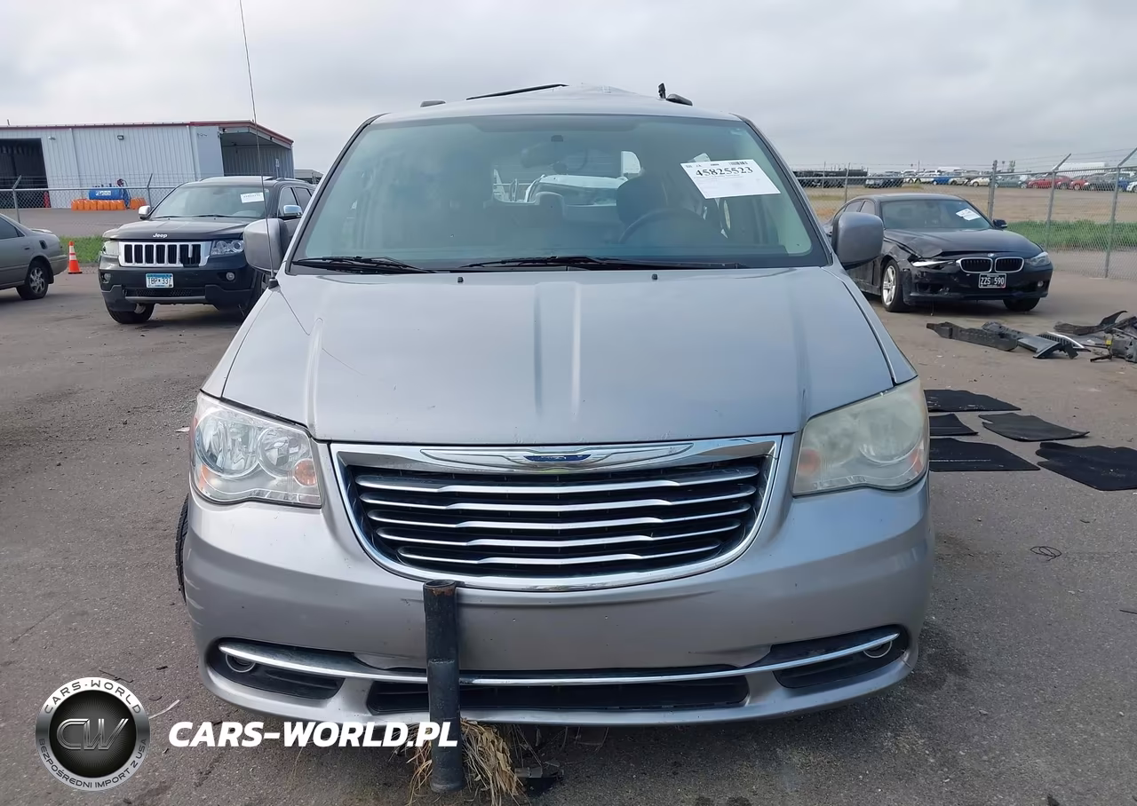 2016 Chrysler Town & Country Touring VIN:2C4RC1BG5GR120570 - 11