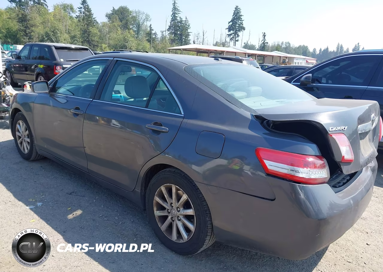 2011 Toyota Camry Xle VIN:4T1BF3EK8BU120168 - 3