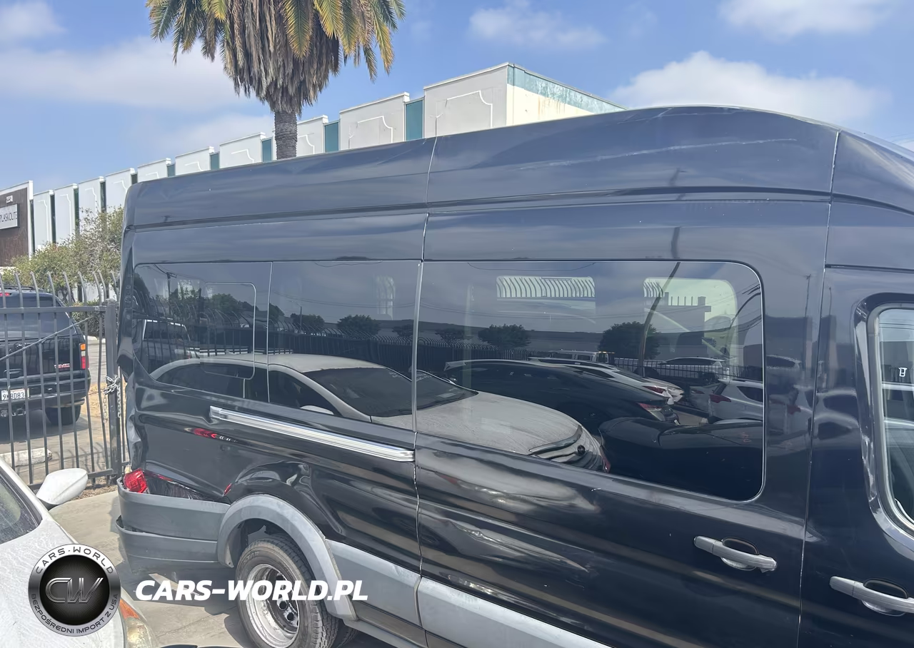 2017 Ford Transit-350 Xlt VIN:1FBVU4XGXHKA46072 - 16
