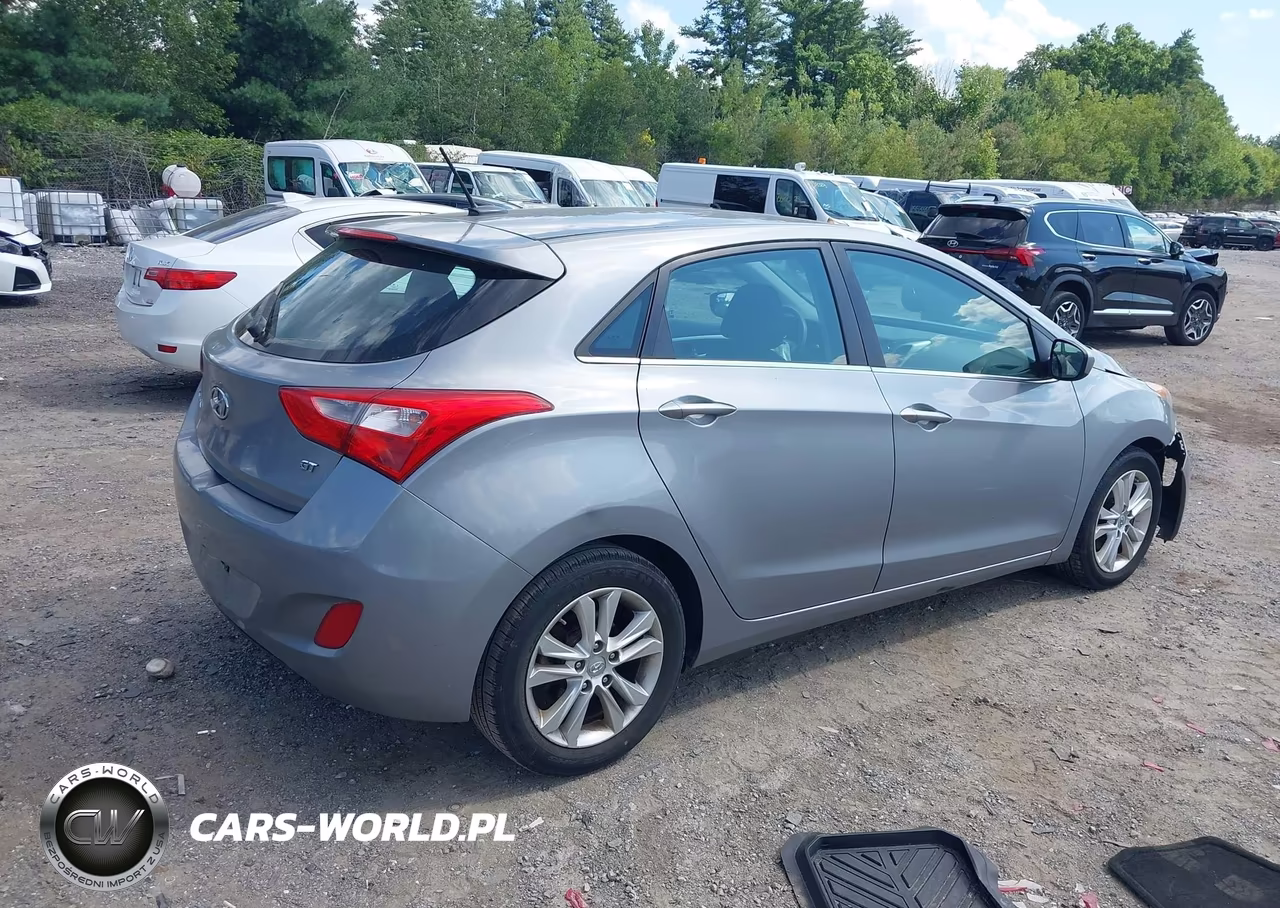 2015 Hyundai Elantra Gt VIN:KMHD35LH2FU246679 - 4