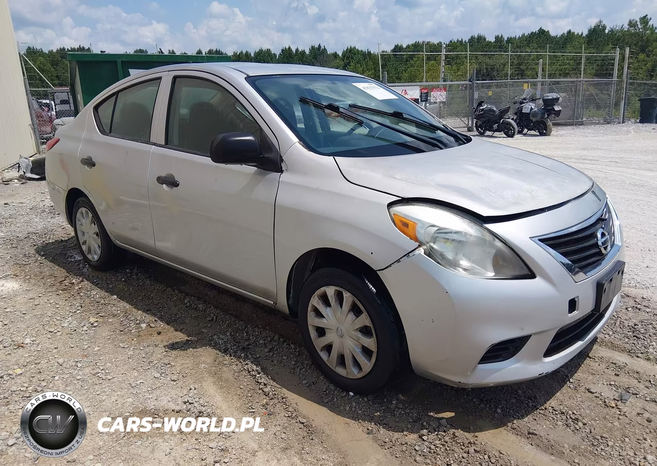 2012 Nissan Versa 1.6 S