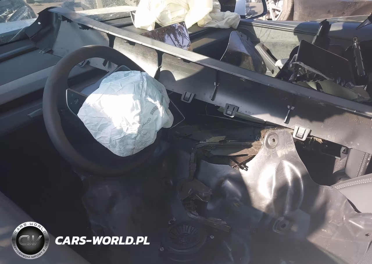 2026 Tesla Model Y All-Wheel Drive-Long Range Launch Series-Premium All-Wheel Drive VIN:7SAYGDEE9TF647516 - 5