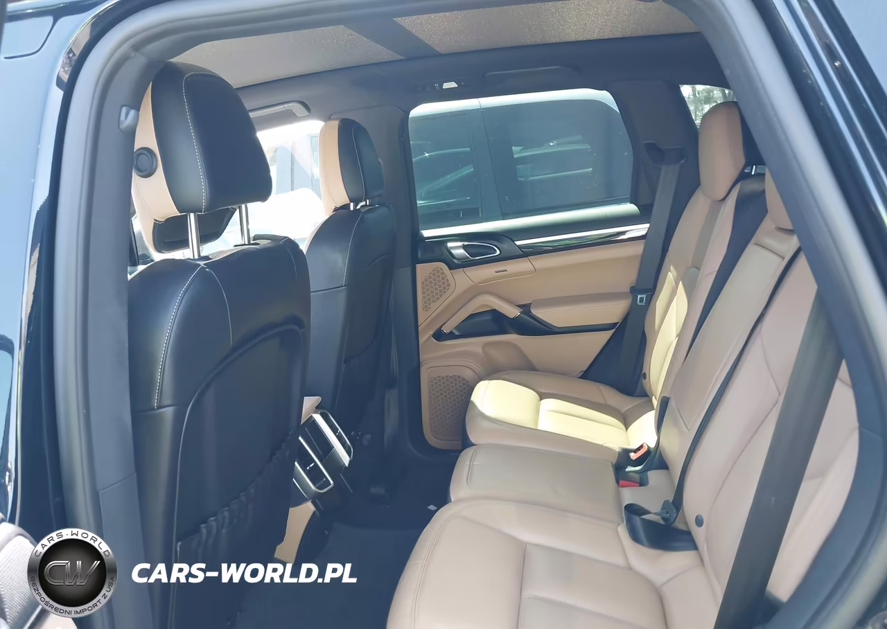 2017 Porsche Cayenne Platinum Edition VIN:WP1AA2A26HKA91772 - 21