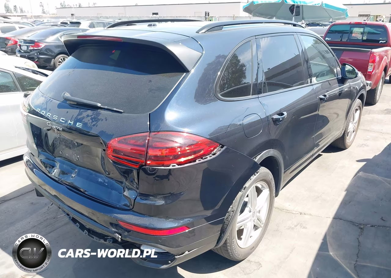 2017 Porsche Cayenne Platinum Edition VIN:WP1AA2A26HKA91772 - 4