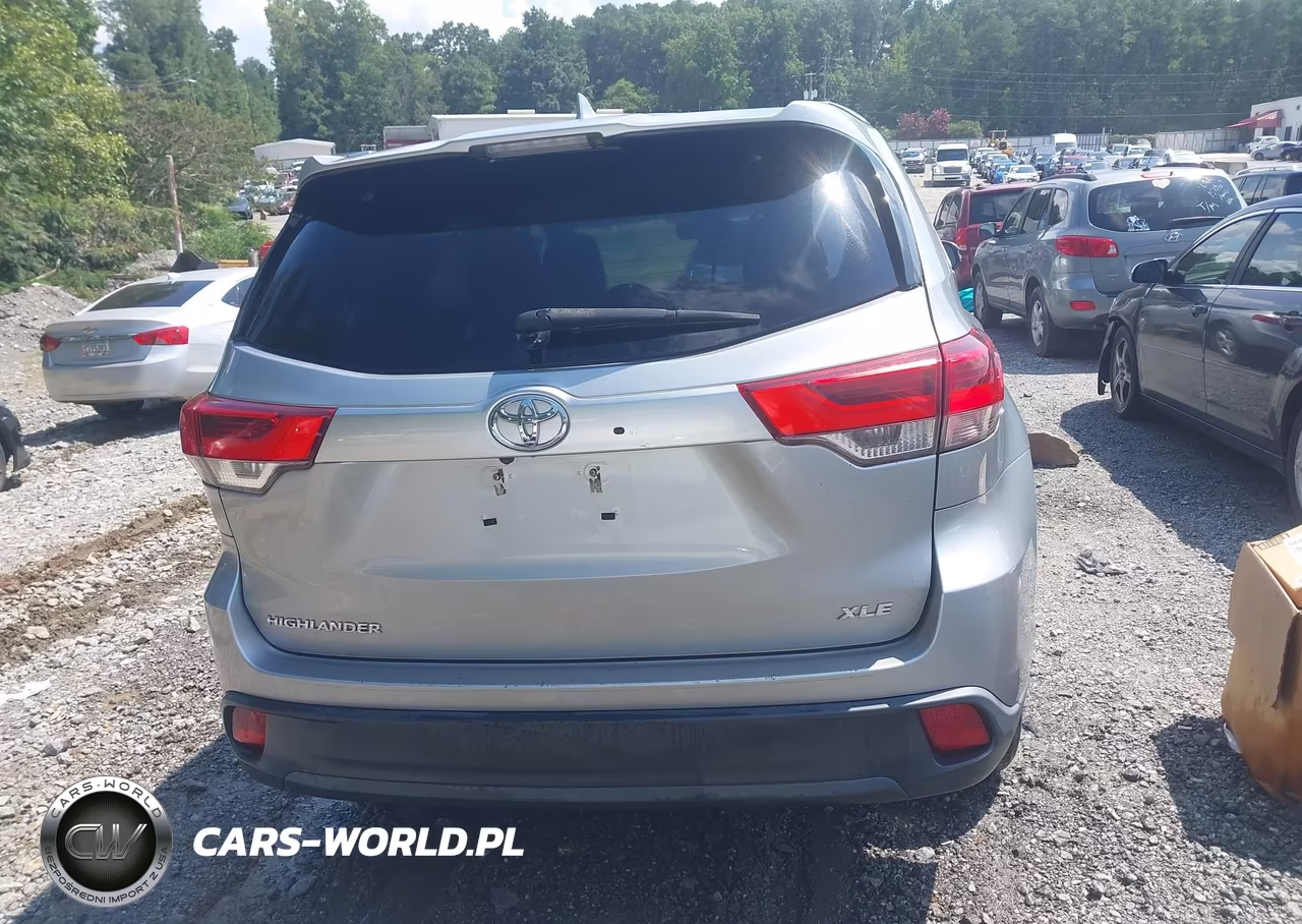 2017 Toyota Highlander Xle VIN:5TDKZRFH9HS521355 - 17