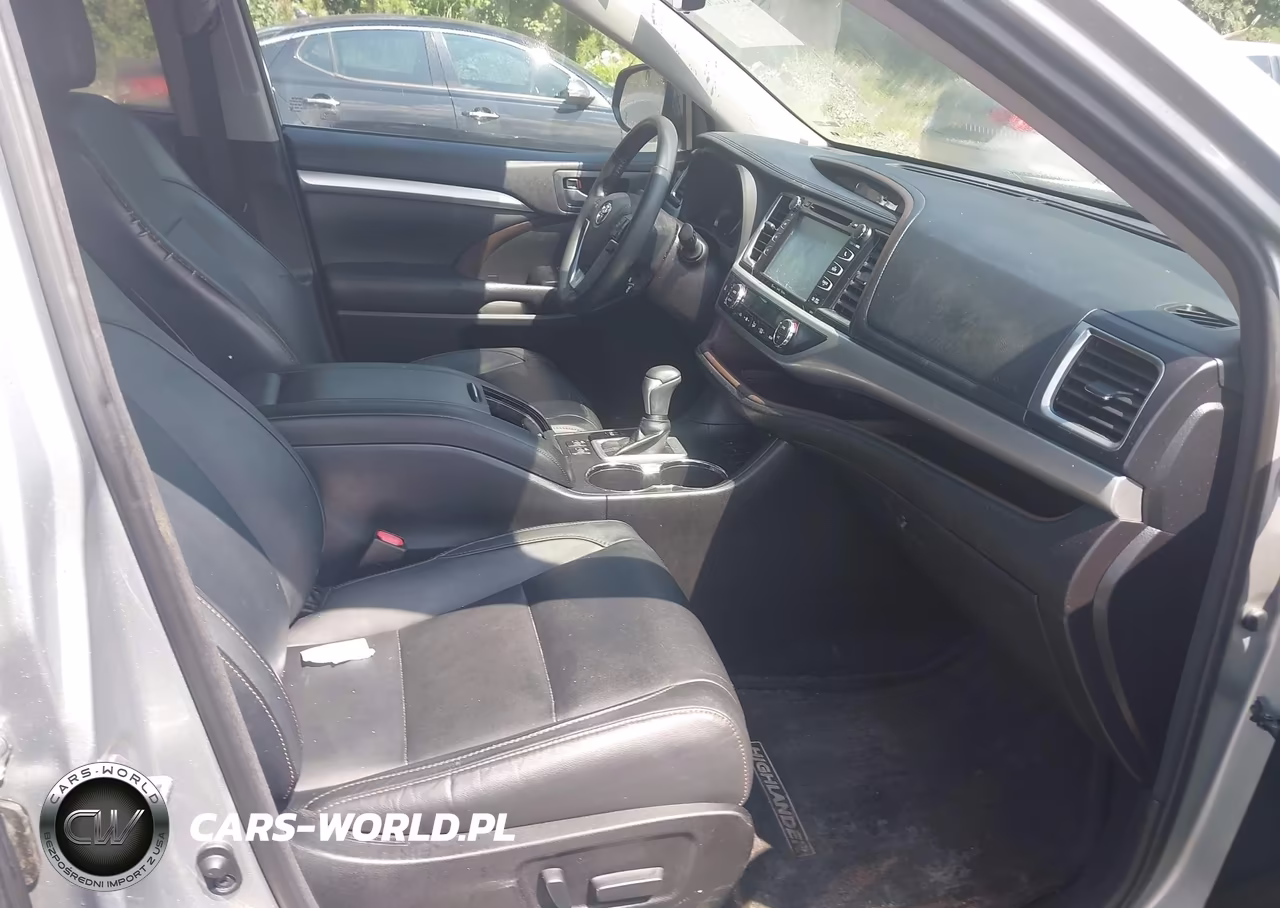 2017 Toyota Highlander Xle VIN:5TDKZRFH9HS521355 - 5