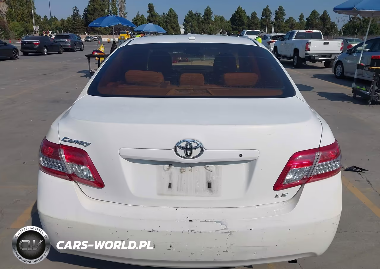 2011 Toyota Camry Le VIN:4T1BF3EK4BU615497 - 17