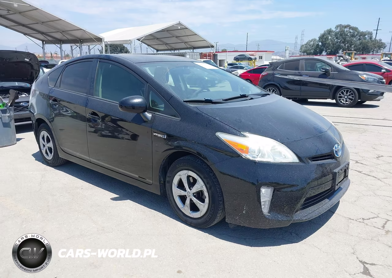 2014 Toyota Prius Three VIN:JTDKN3DU0E1749956 - 1