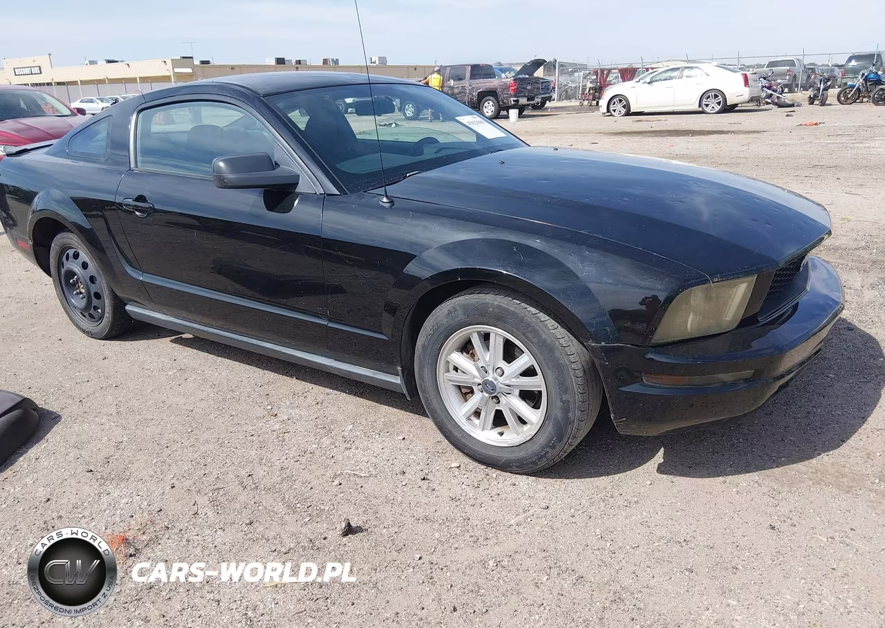2007 Ford Mustang V6 Deluxe-V6 Premium