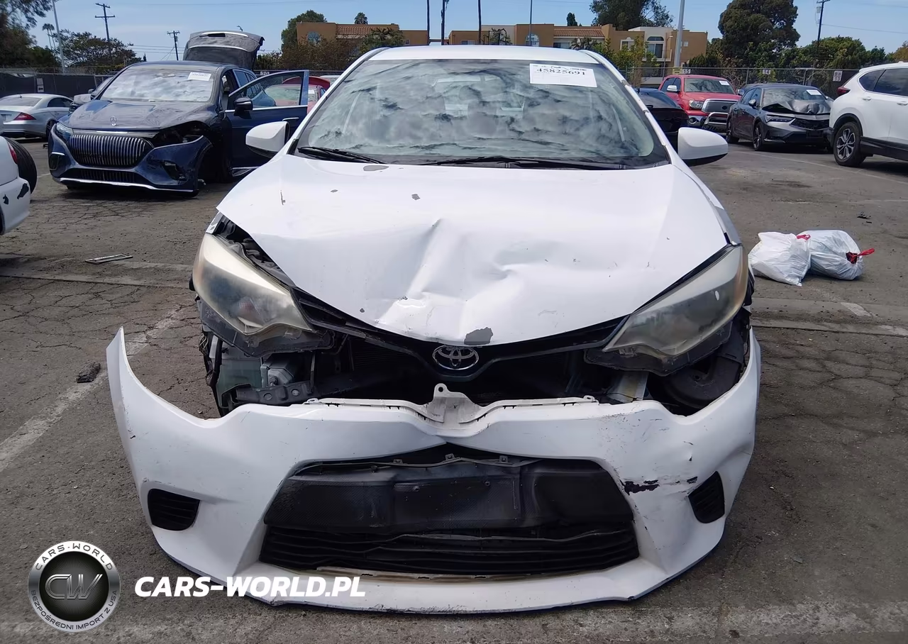 2015 Toyota Corolla L VIN:5YFBURHE5FP328904 - 12