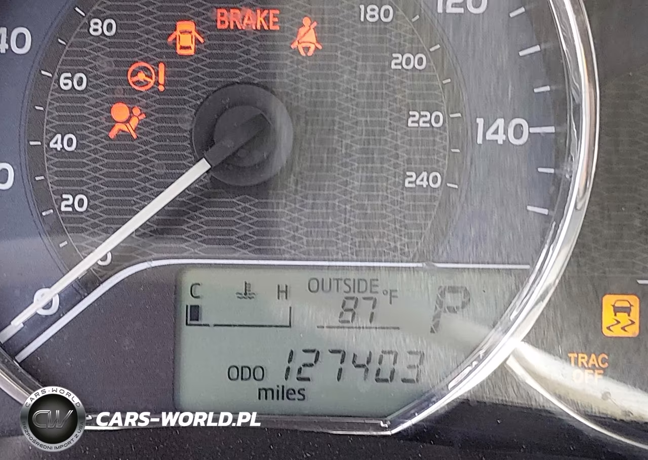 2015 Toyota Corolla L VIN:5YFBURHE5FP328904 - 15