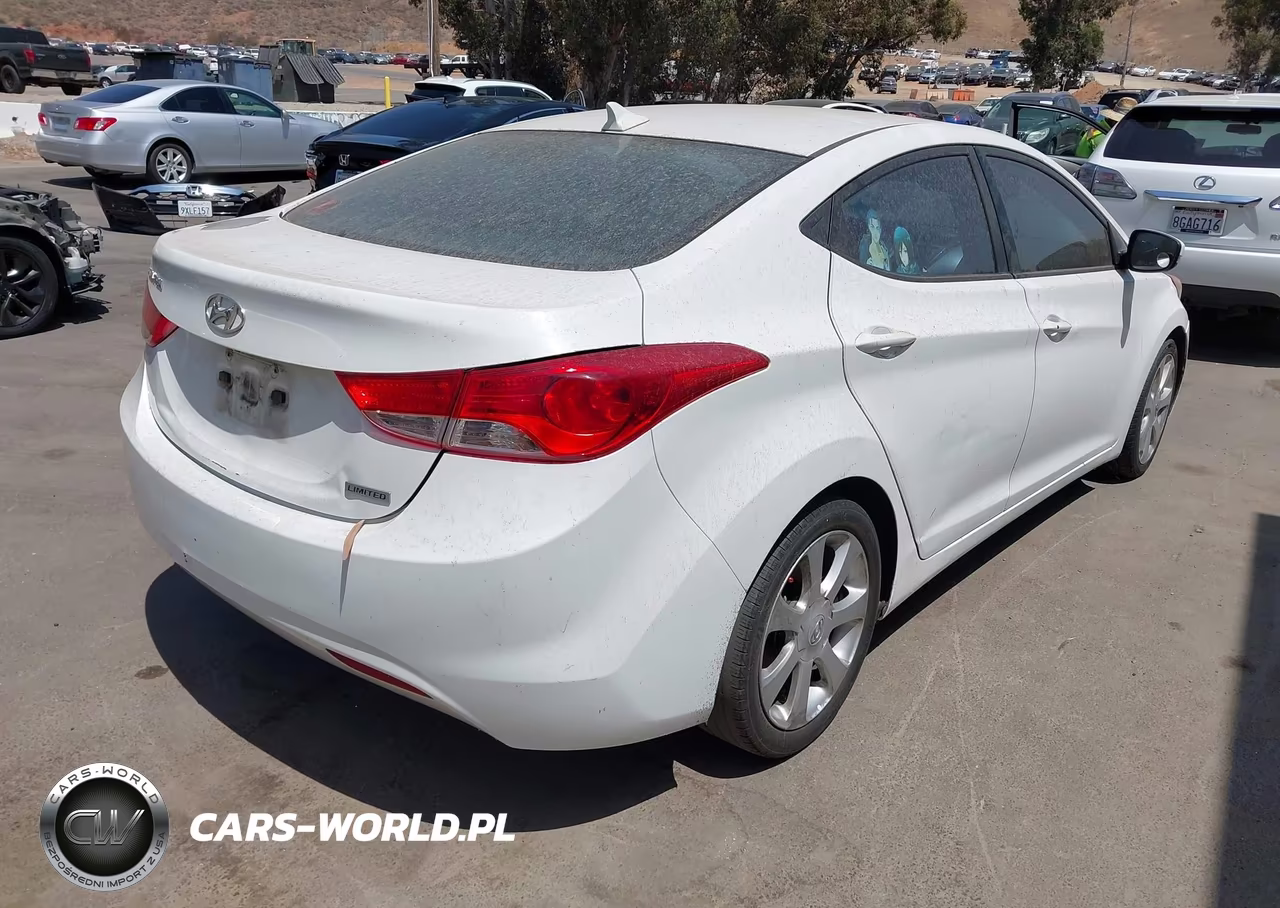 2013 Hyundai Elantra Limited VIN:5NPDH4AE0DH452874 - 4
