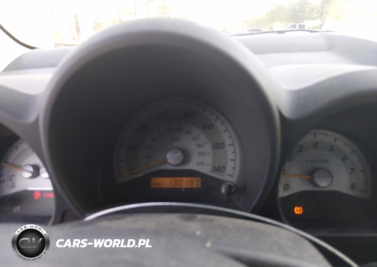 2006 Scion Tc VIN:JTKDE177360122378 - 7