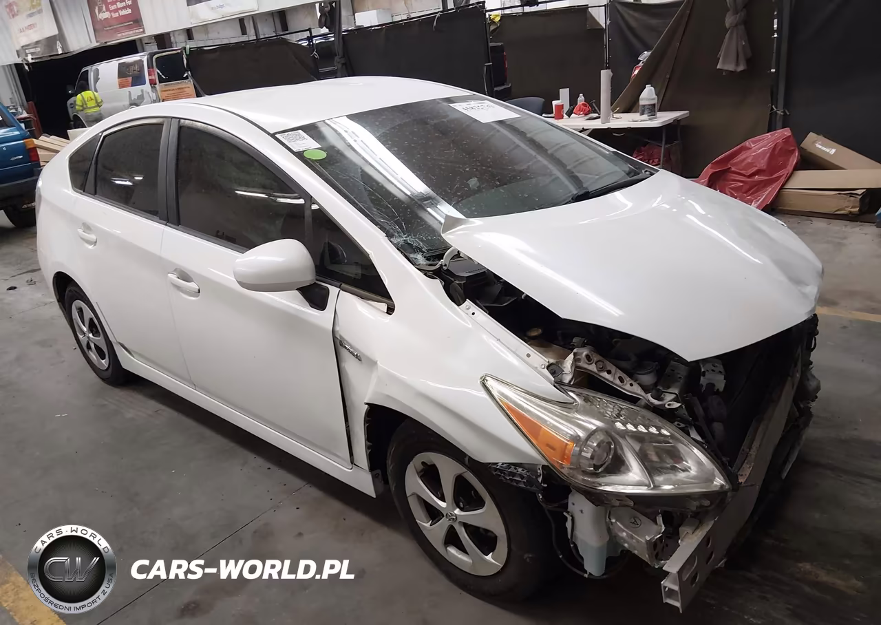 2013 Toyota Prius Four – zdjęcie 1 z 16