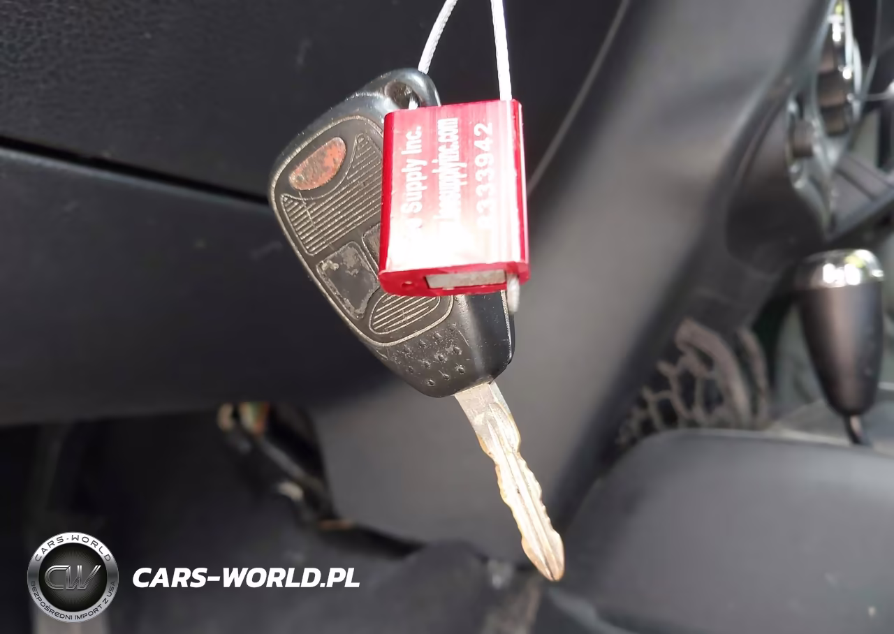 2011 Jeep Wrangler Unlimited Sport VIN:1J4BA3H14BL510044 - 11