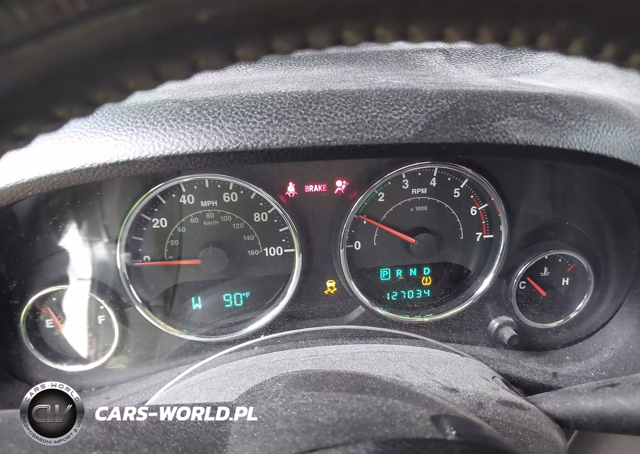 2011 Jeep Wrangler Unlimited Sport VIN:1J4BA3H14BL510044 - 7