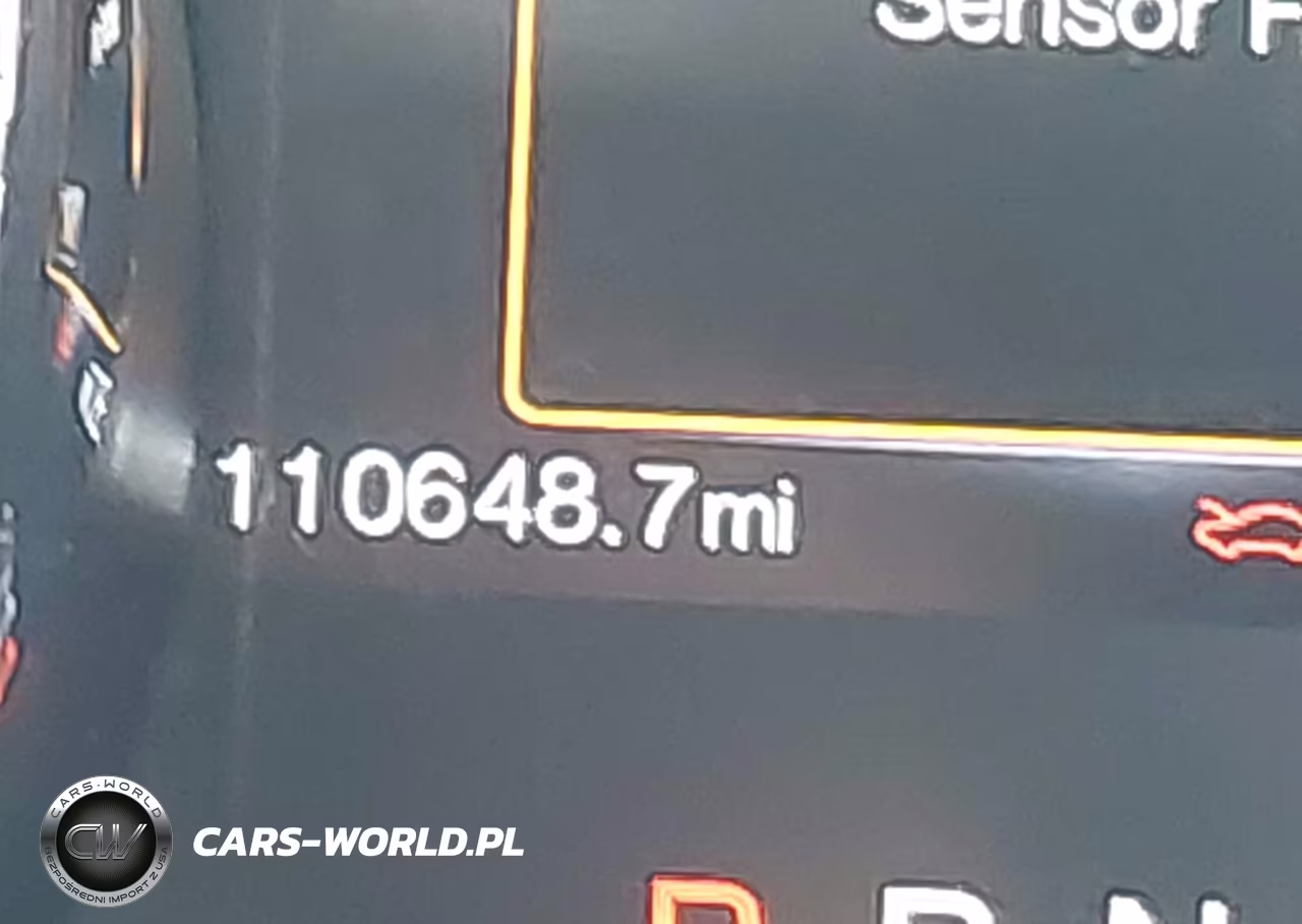 2016 Ford Mustang V6 VIN:1FA6P8AM9G5240981 - 16