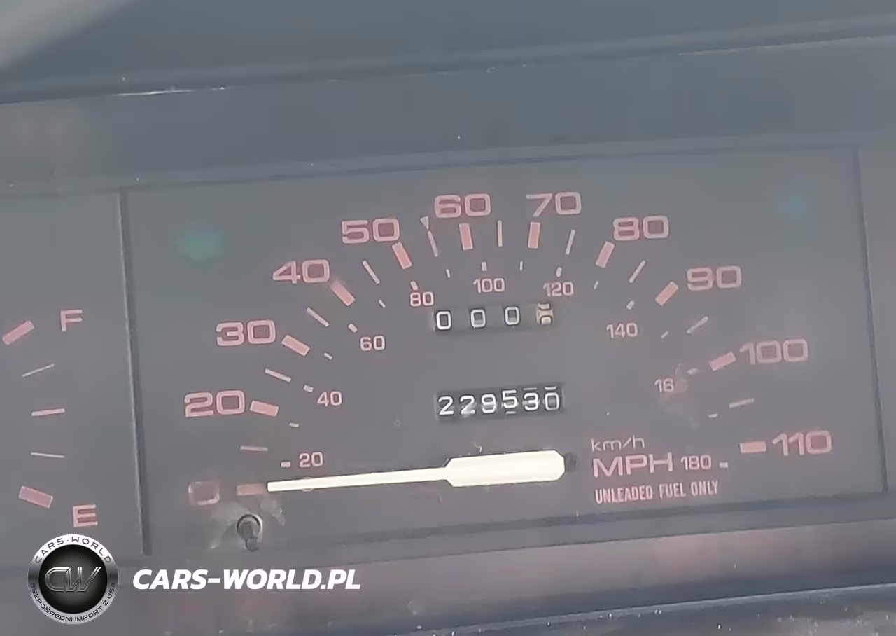 1989 Mazda B2200 Short Bed VIN:JM2UF113XK0803850 - 7