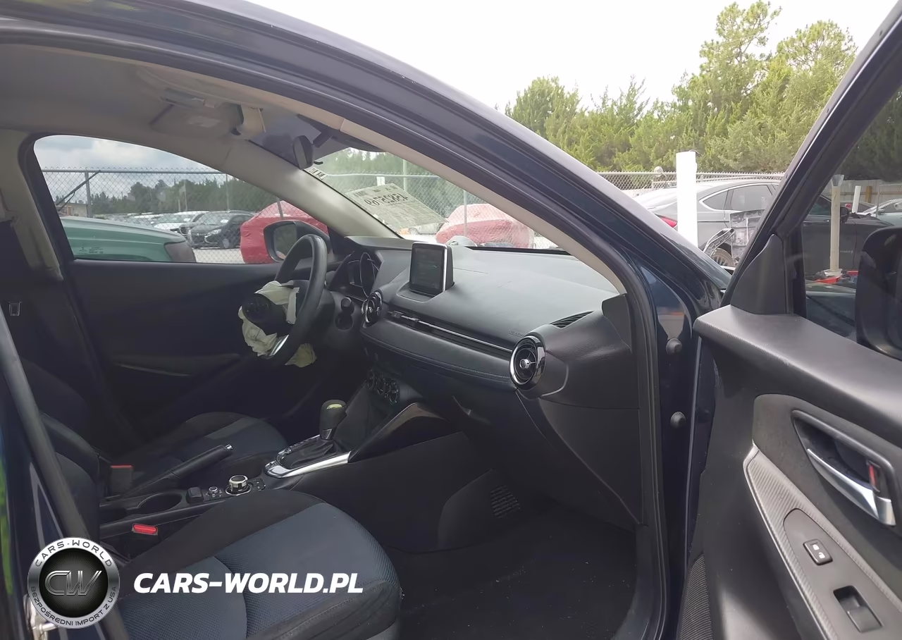 2017 Toyota Yaris Ia VIN:3MYDLBYV9HY189920 - 5