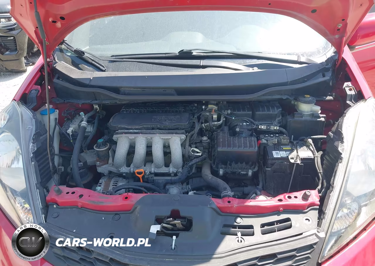 2013 Honda Fit Sport VIN:JHMGE8H51DC041447 - 10