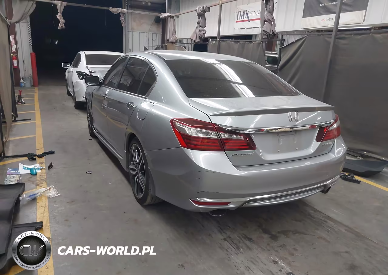 2017 Honda Accord Sport VIN:1HGCR2F5XHA145734 - 3
