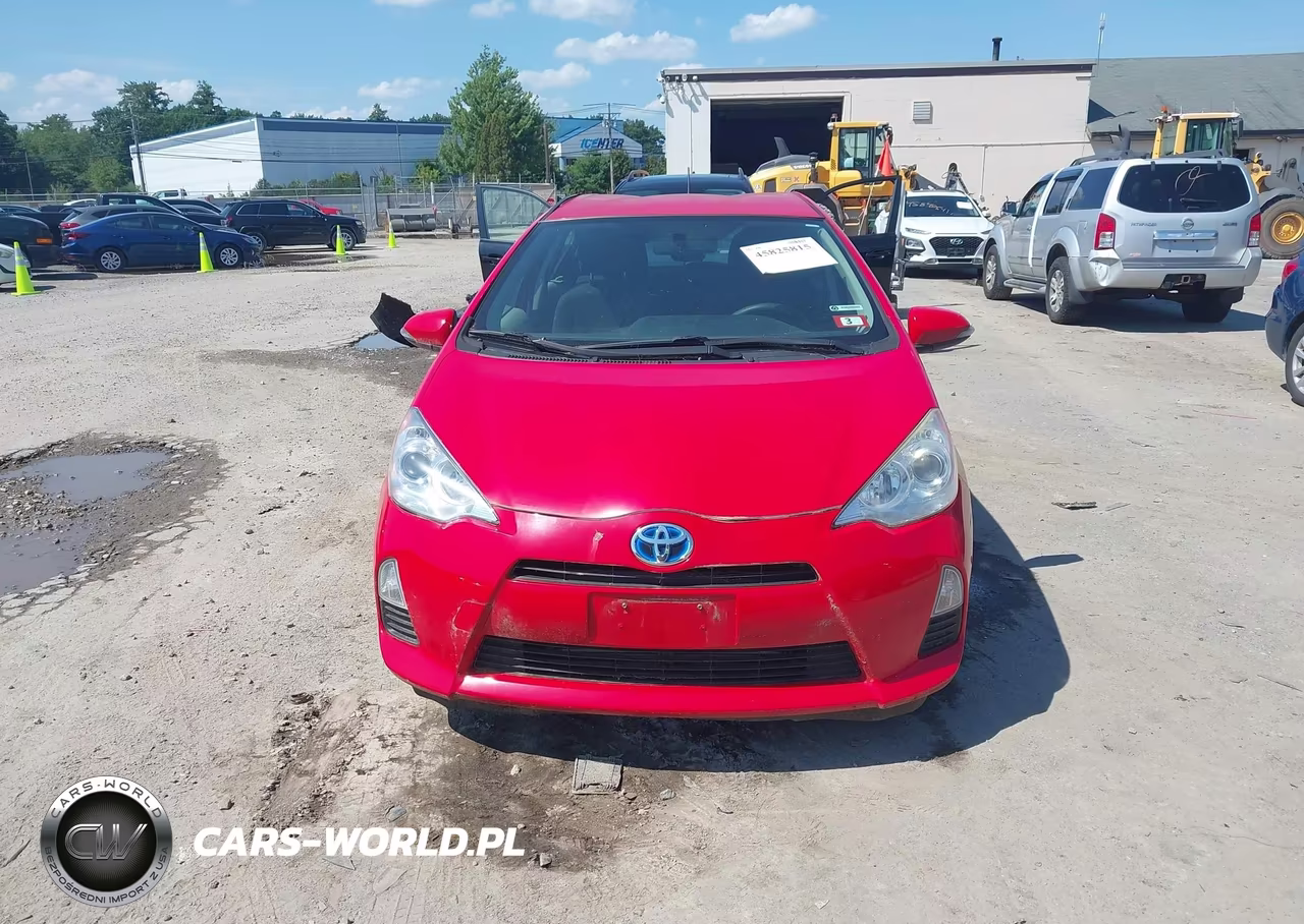 2014 Toyota Prius C Two VIN:JTDKDTB36E1568387 - 12