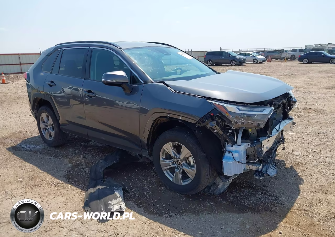 2025 Toyota Rav4 Xle – zdjęcie 1 z 17