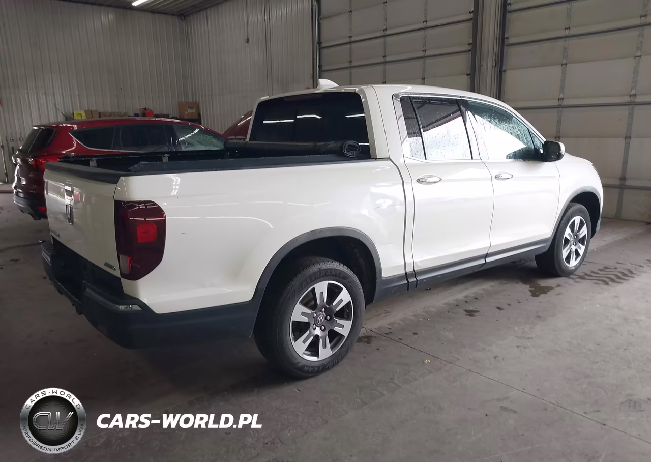 2018 Honda Ridgeline Rtl-E VIN:5FPYK3F72JB004855 - 4
